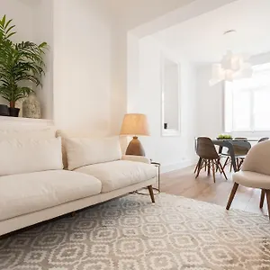 https://your-lisbon-home-santa-apolonia.hotels-lisbon-portugal.com